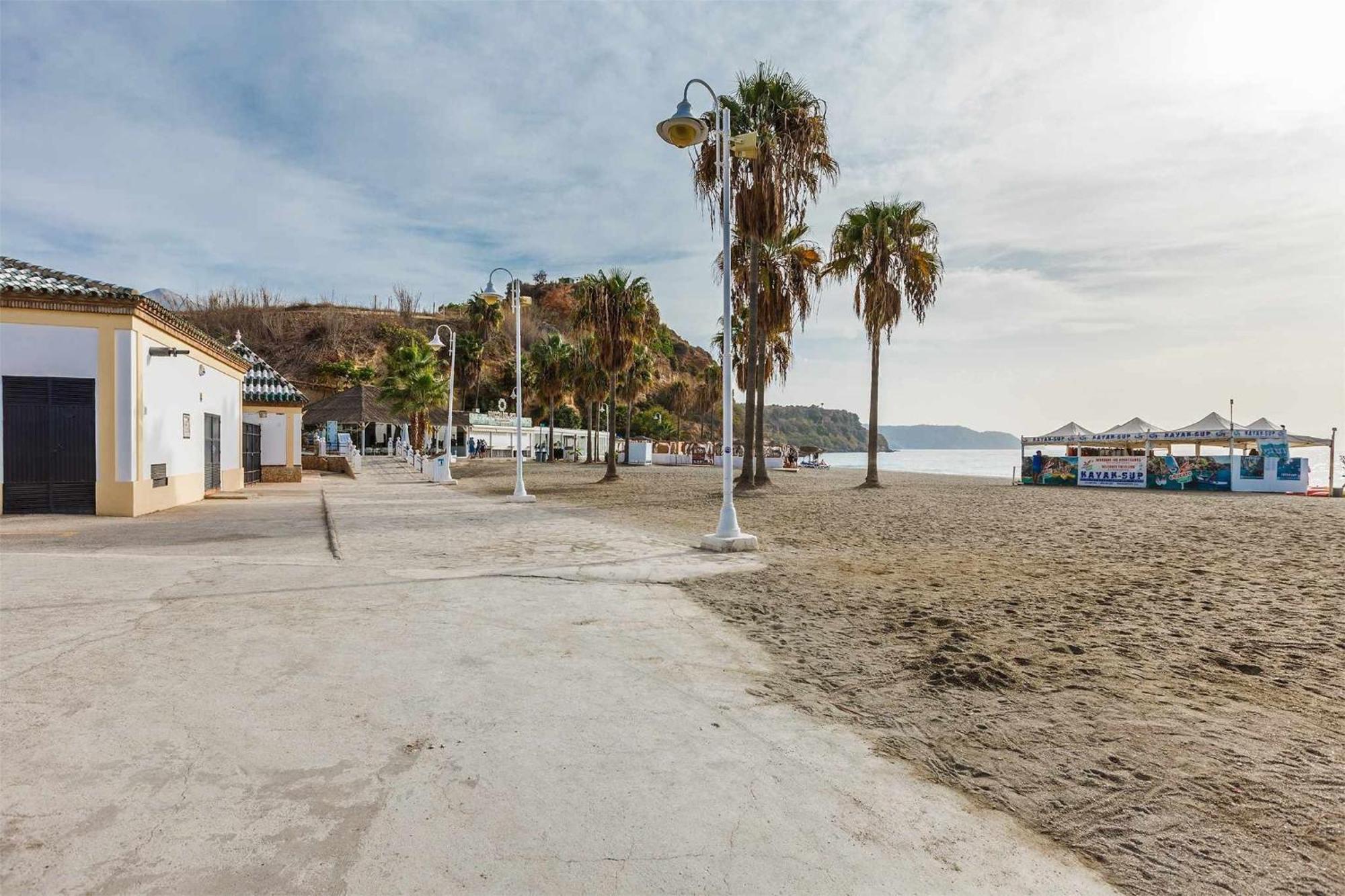 A&N Burriana Beach Nerja Exterior photo